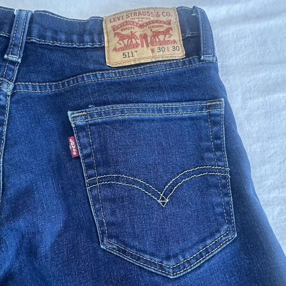 Levi's 511 Jeans Men's 30x30 Blue Dark Wash Regular Fit Straight‎ Leg Modern EUC